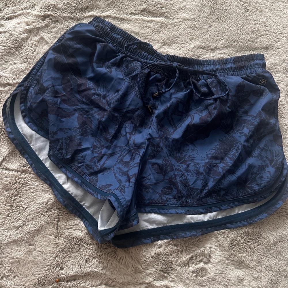 5/$20 Maaji Navy Blue Floral Athletic Shorts